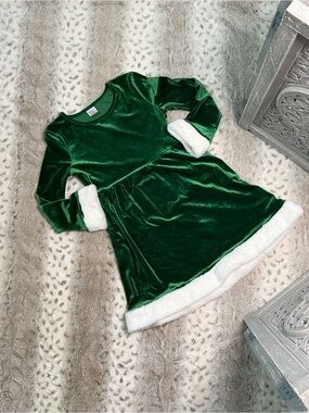 Green velvet long sleeve Christmas dress girls medium Santa Elf holiday party